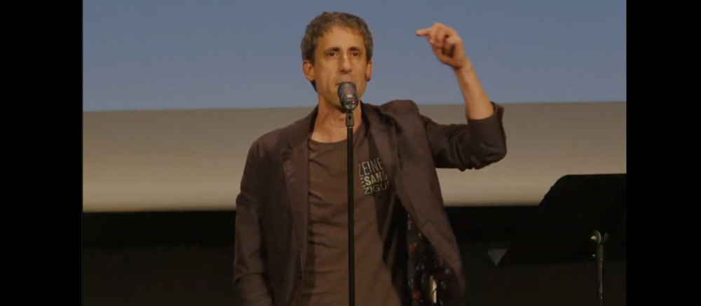 3-1- Zerbait sartu zait begian